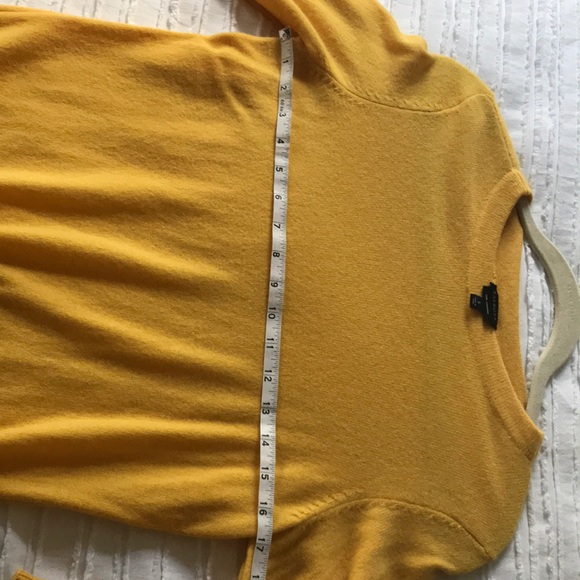Talbot’s 100% Cashmere Yellow Sweater - Picture 5 of 7